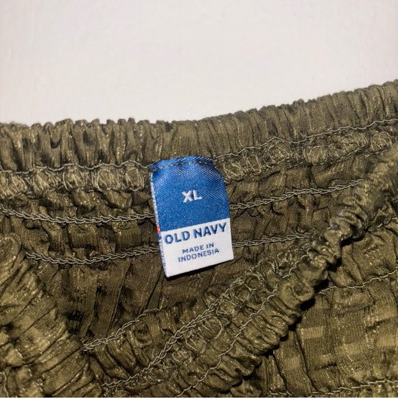 Smocked Top - Picture 2 of 3